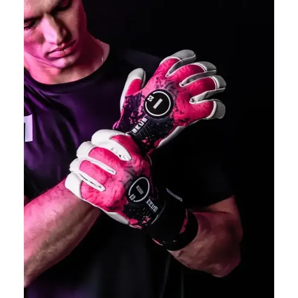 luvas do goleiro Zeus Storm Ugt Posição